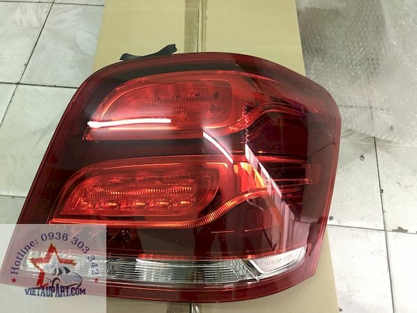 A2049065903 - Đèn hậu ngoài phải GLK250
