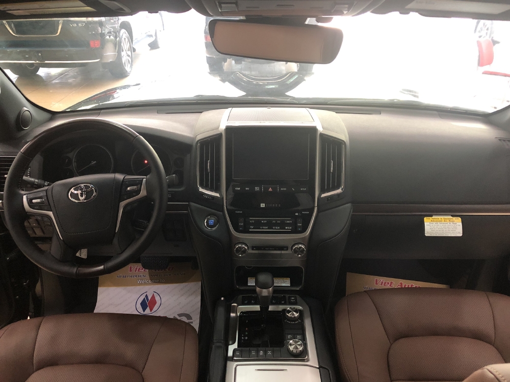 Bán Toyota Land Cruiser 5.7L 2019 bản xuất Mỹ
