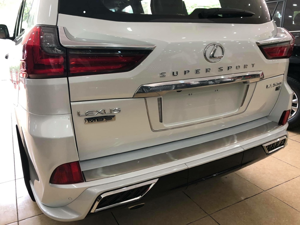 Bán Lexus LX570 Super Sport Autobiography MBS Edition sản xuất 2019, bản 04 chỗ.