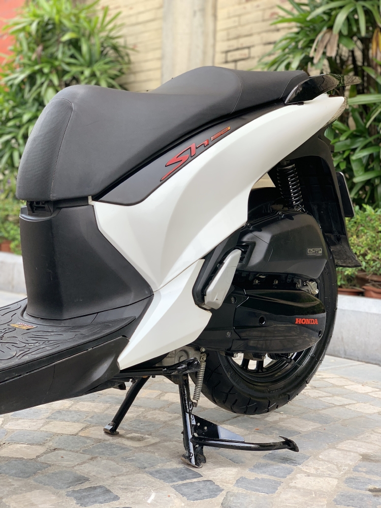 Cần bán SH Việt 125 Full nhập cuối 2014 màu trắng- Biển đẹp