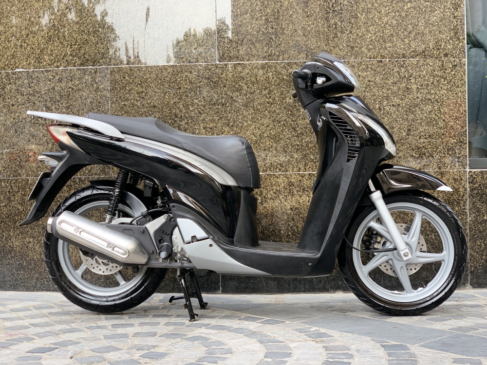 Cần Bán SH Nhập 125 cuối 2012 màu Đen cực Chất- Biển Vip