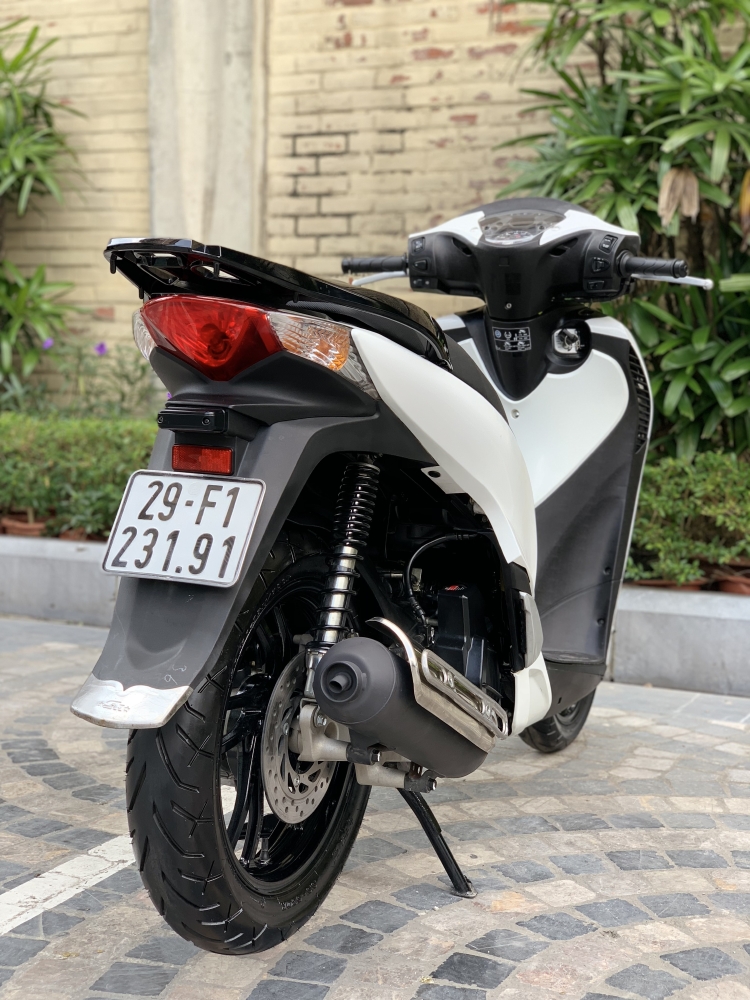 Cần bán SH Việt 125 Full nhập cuối 2014 màu trắng- Biển đẹp