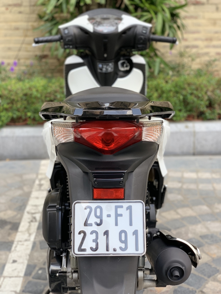 Cần bán SH Việt 125 Full nhập cuối 2014 màu trắng- Biển đẹp