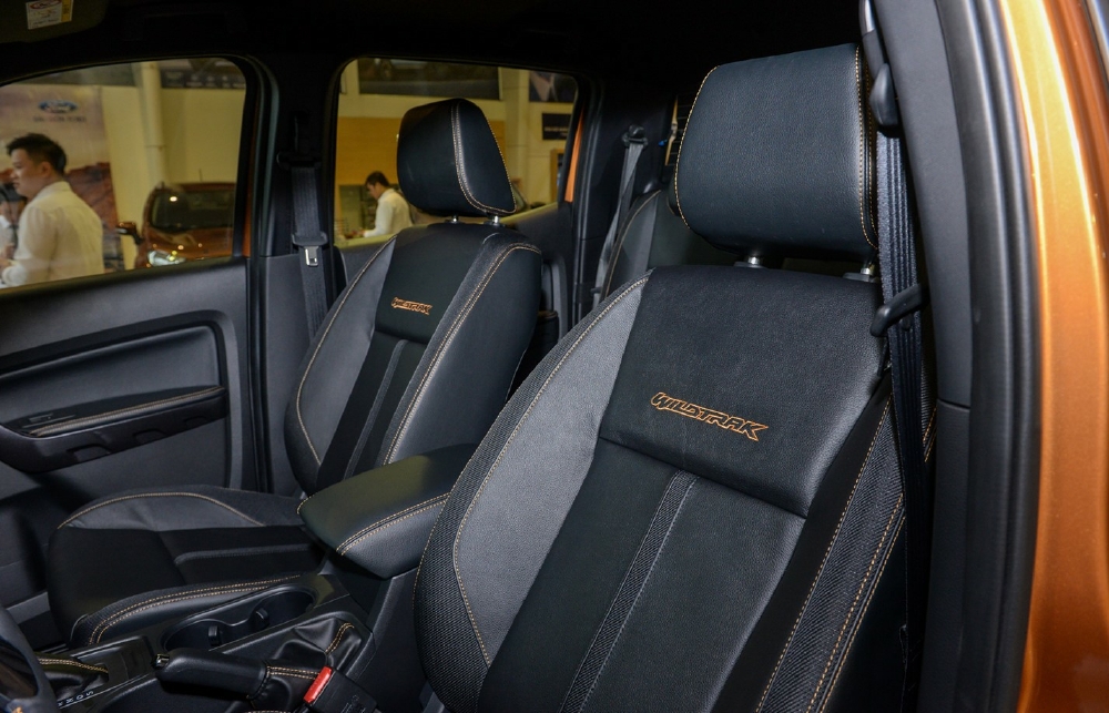	Ford Ranger Wildtrak Bi-Turbo Nhập Thái KM 70 Triệu