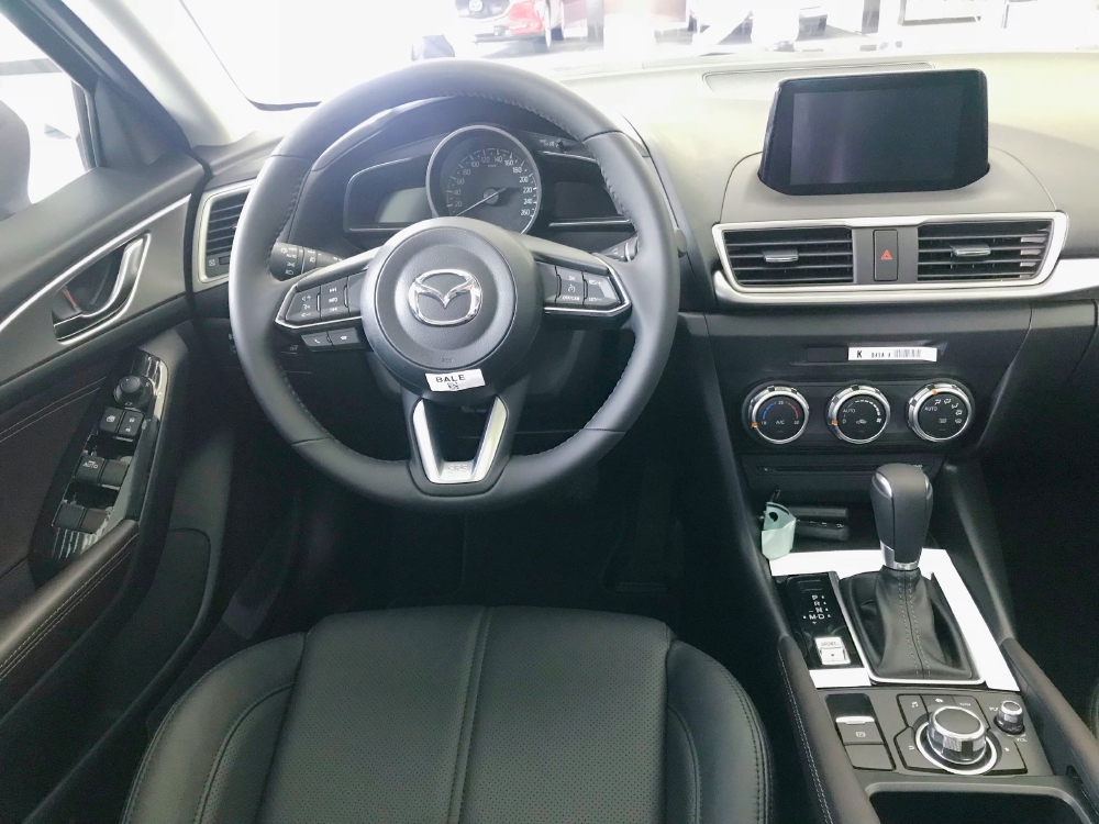 MAZDA 3,ƯU ĐÃI LỚN,TẶNG TIỀN MẶT+PHỤ KIỆN,HỖ TRỢ 85%,LH:0909514137-GIAO XE NGAY