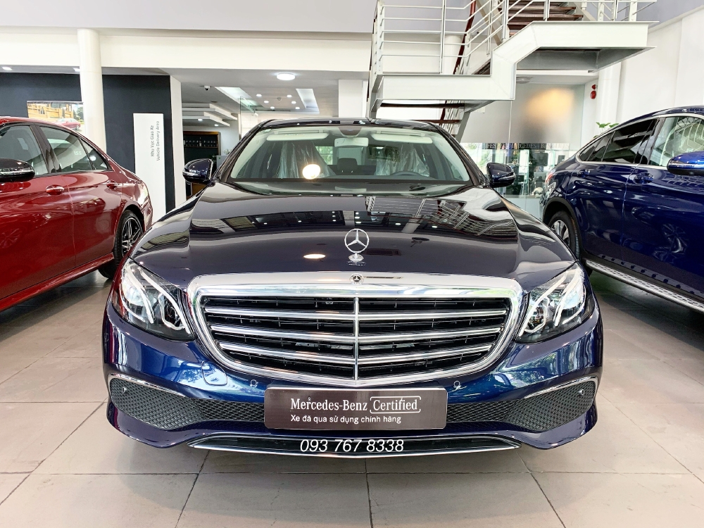 Bán Mercedes E200 sx 2019 màu Xanh giá tốt - Xe đã qua sử dụng chính hãng