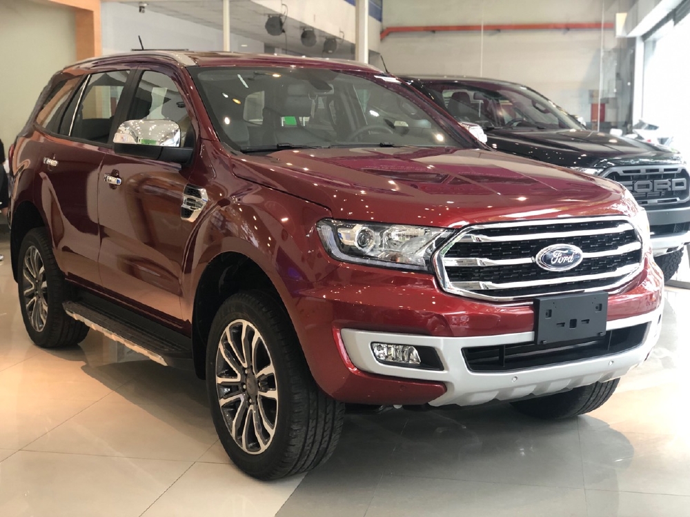 Ford Everest Titanium Full Option Giảm 70 Triệu