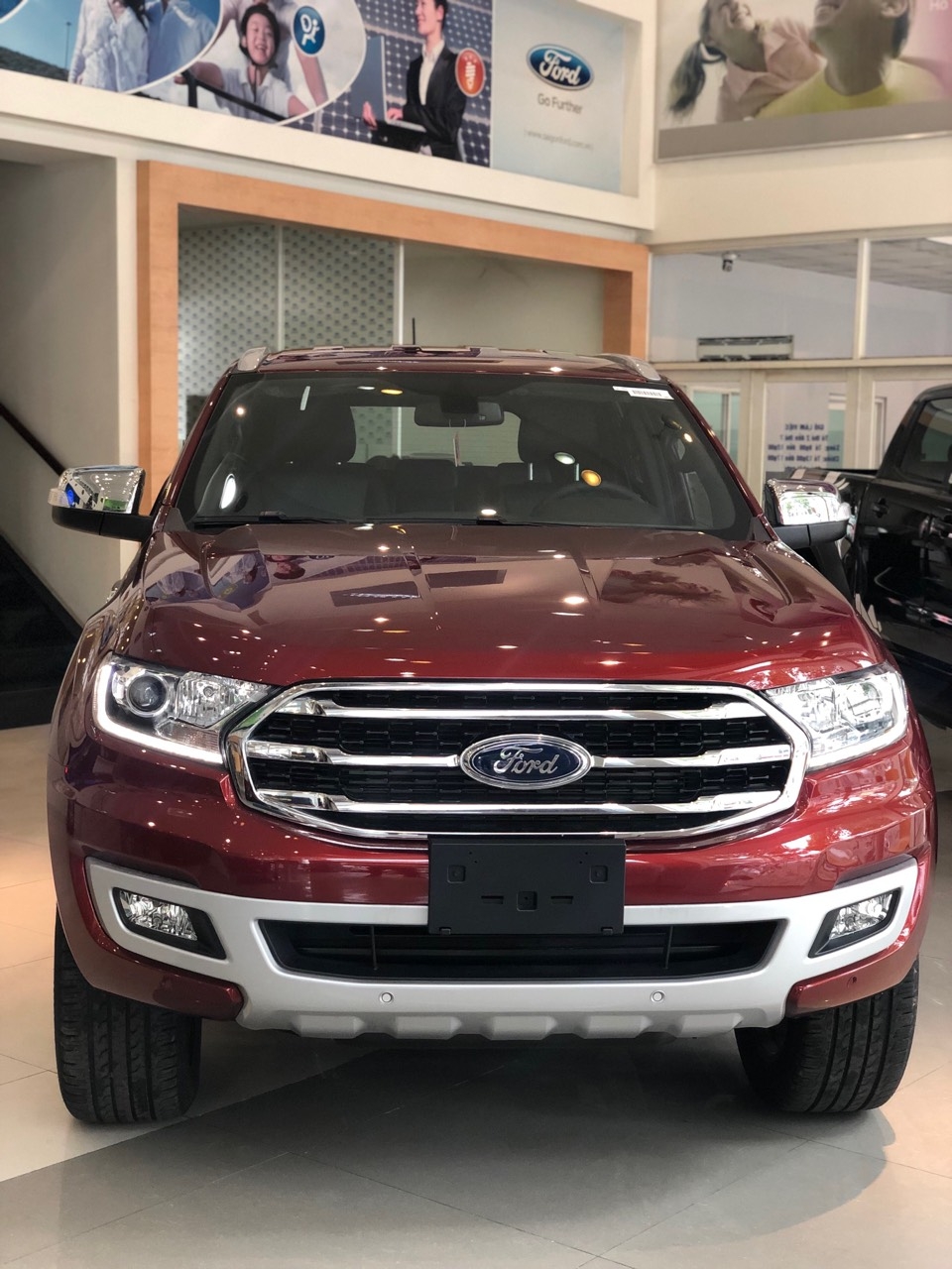 Ford Everest Titanium Full Option Giảm 70 Triệu