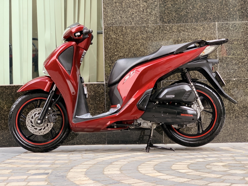 Cần bán SH Việt 150 ABS cuối 2017 màu Đỏ biển Vip