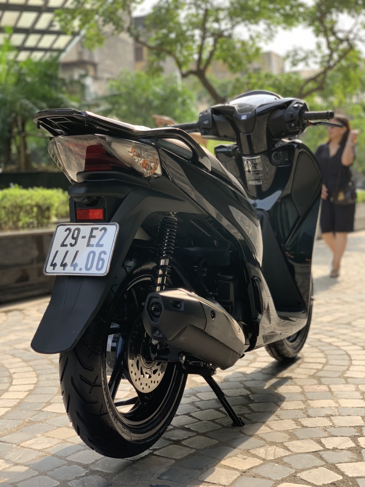 Cần bán SH Việt 150 ABS cuối 2018 màu Đen như mới