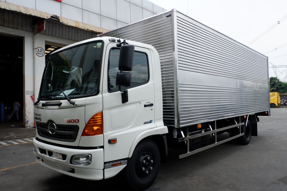 Xe Thùng Kín HINO Inox 6 Tấn Vay 80% LS Thấp, Thùng Dài 6.650 mm, Hino 500 FC9JLTC