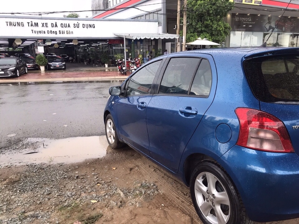BÁN XE YARIS NHẬP, MÀU XANH 2008, LIÊN HỆ ĐỂ NHẬN ĐƯỢC GIẢM GIÁ SỐC