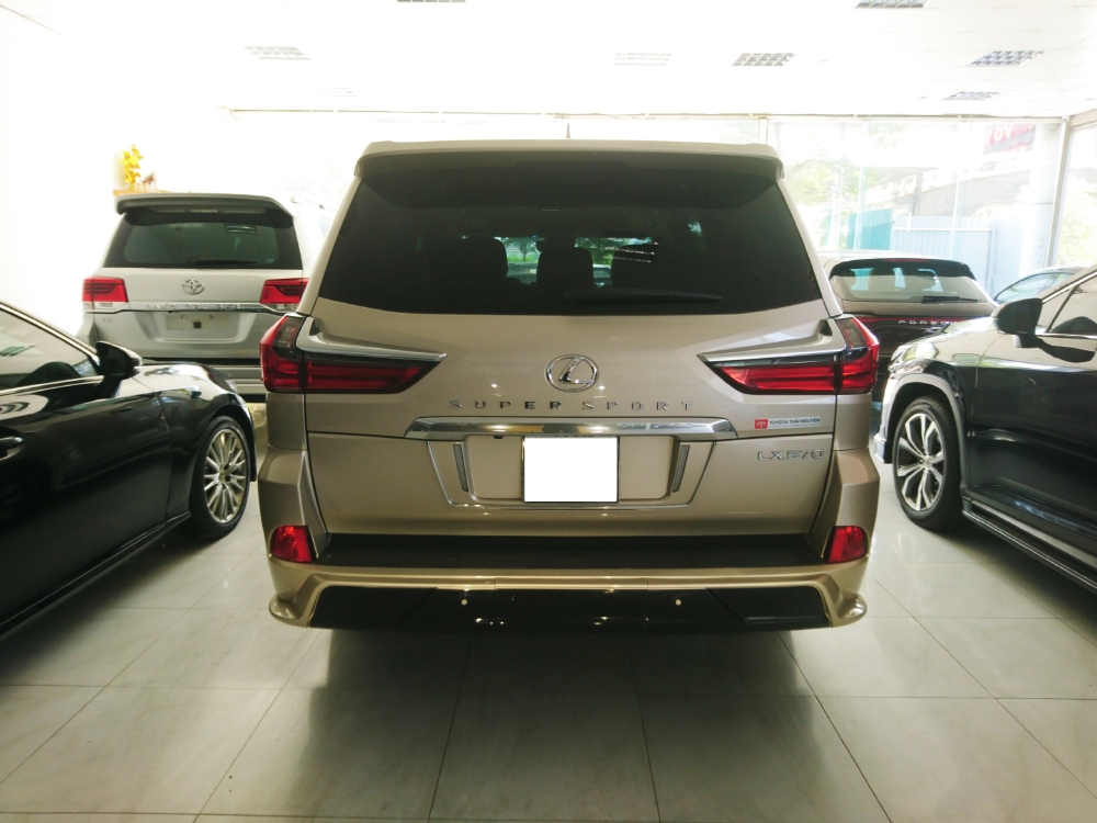 Lexus LX 570 2016 bản xuất mỹ