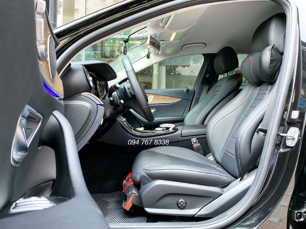 Bán Mercedes E200 2018 màu Đen chính chủ biển Hà Nội giá tốt