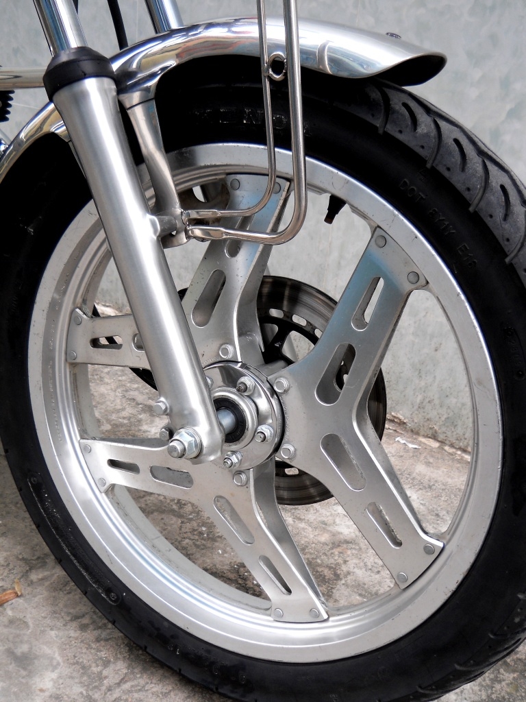 Bán xe LA250 CUSTOM nguyên thủy, máy nguyên zin cực đẹp, cực mạnh nổ cực êm giá 86tr