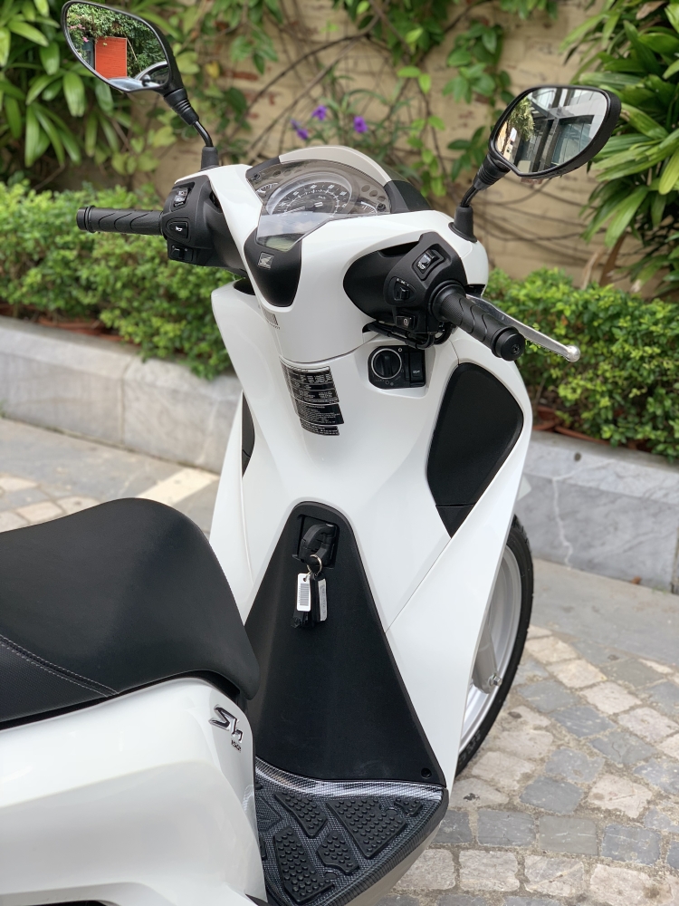 Cần bán SH Việt 150 ABS 9/2019 chạy 700km - mới tinh