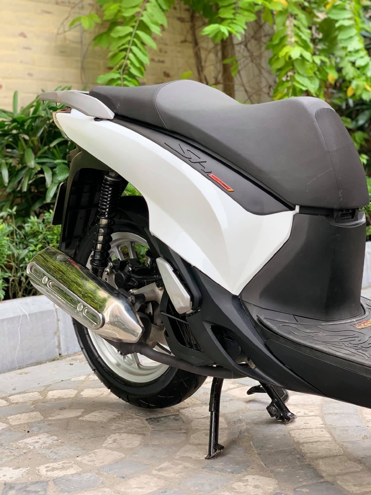 Cần bán SH Việt 150 Full độ nhập 2016 màu Trắng cực chất