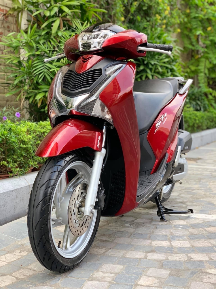Cần bán SH Việt 150 ABS 2019 màu Đỏ quá đẹp