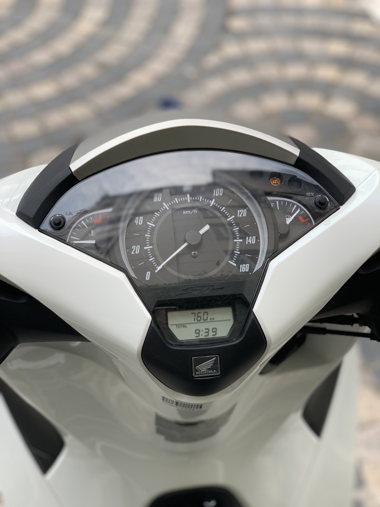 Cần bán SH Việt 150 ABS 9/2019 chạy 700km - mới tinh