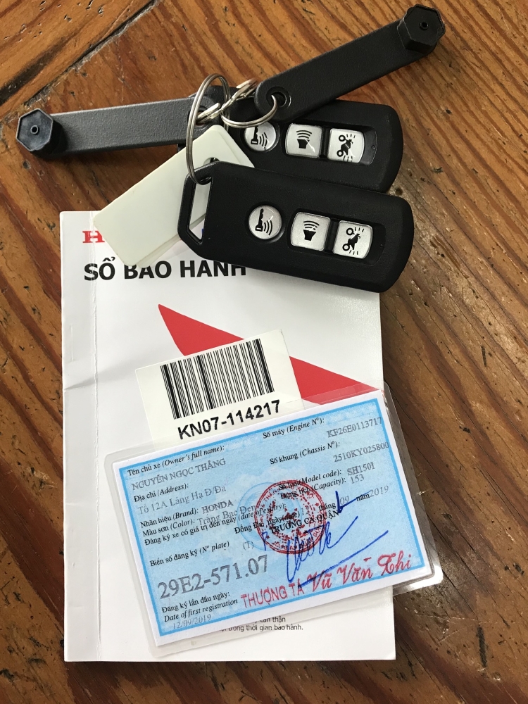 Cần bán SH Việt 150 ABS 9/2019 chạy 700km - mới tinh