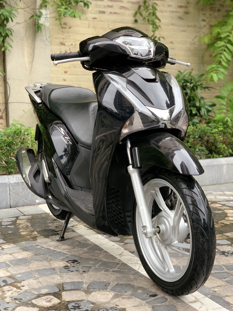 Cần bán SH Việt 150 CBS 2017 màu đen cực chất
