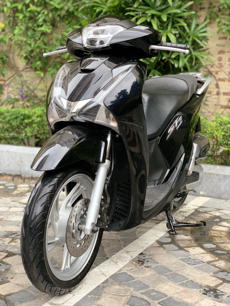 Cần bán SH Việt 150 CBS 2017 màu đen cực chất