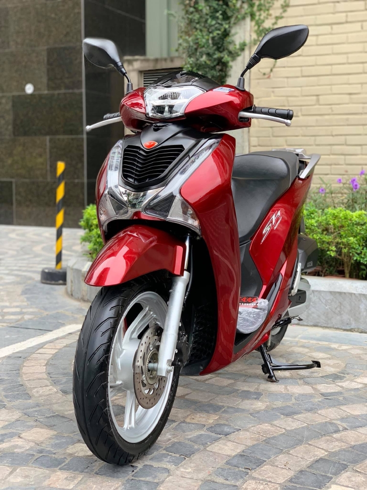 Cần bán SH Việt 125 ABS cuối 2017 màu Đỏ cực đẹp
