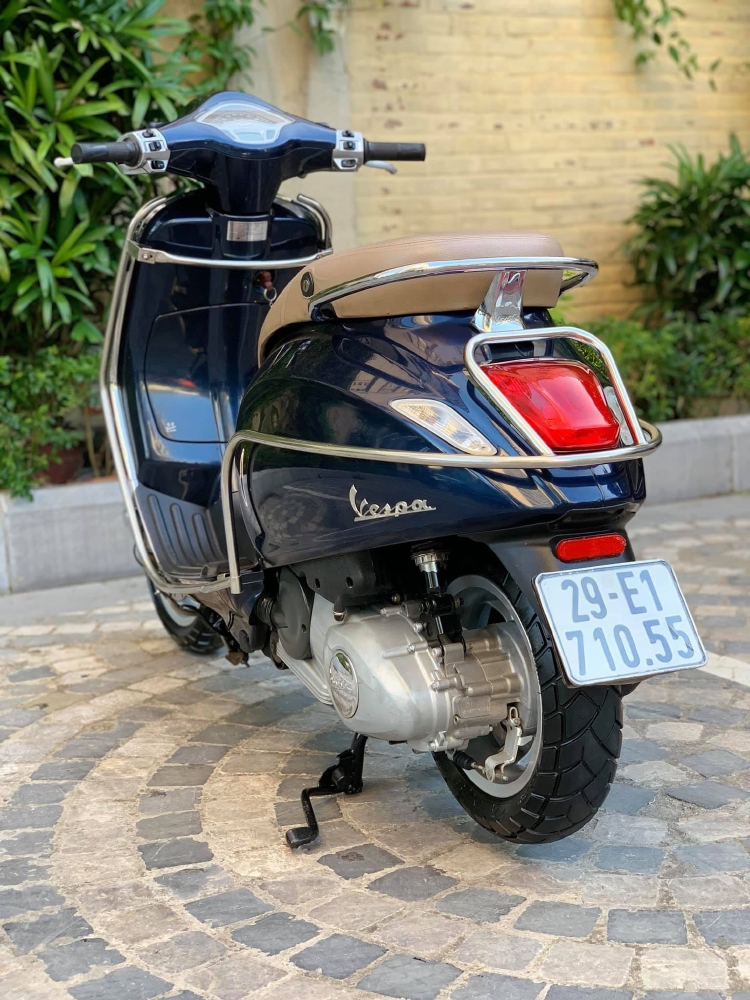 Cần bán Primavera 2014 màu xanh tím quá mới