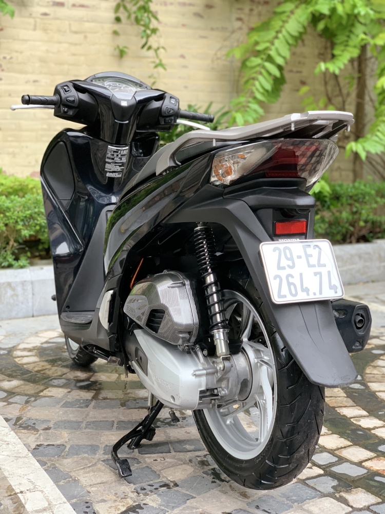 Cần bán SH Việt 150 CBS 2017 màu đen cực chất