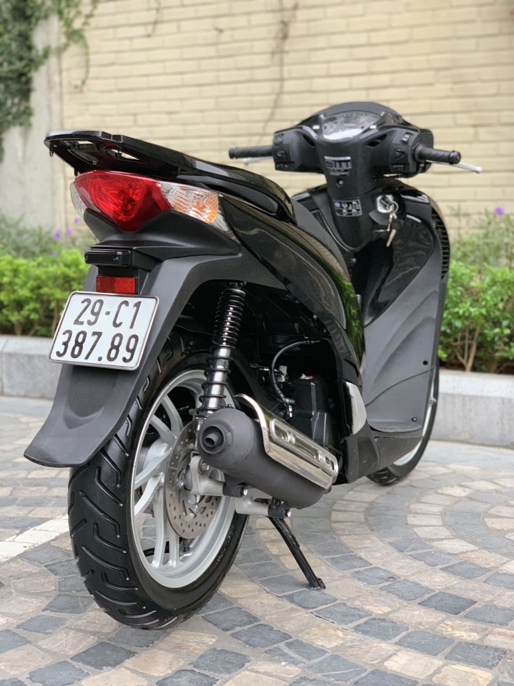 Cần bán: SH Việt 150 Full nhập 2015 màu Đen đẹp miễn chê