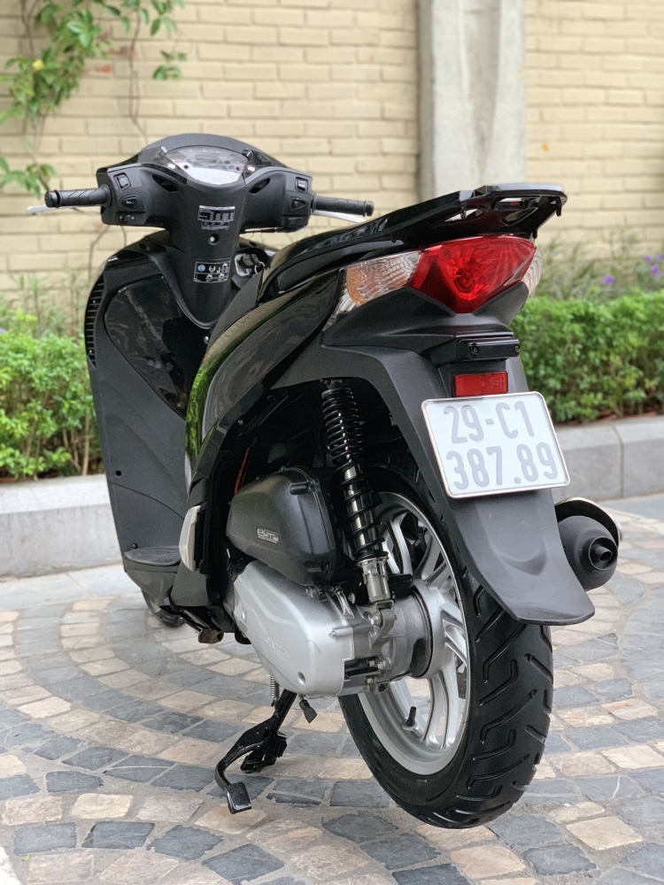 Cần bán: SH Việt 150 Full nhập 2015 màu Đen đẹp miễn chê