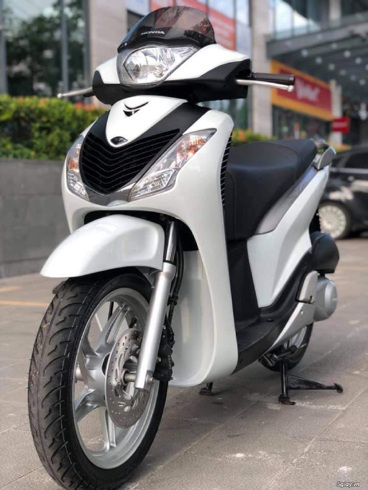 Cần Bán Honda Sh150i Màu Trắng Hàng Nhập Khẩu Ý Chuẩn Mới Bao Giấy Tờ