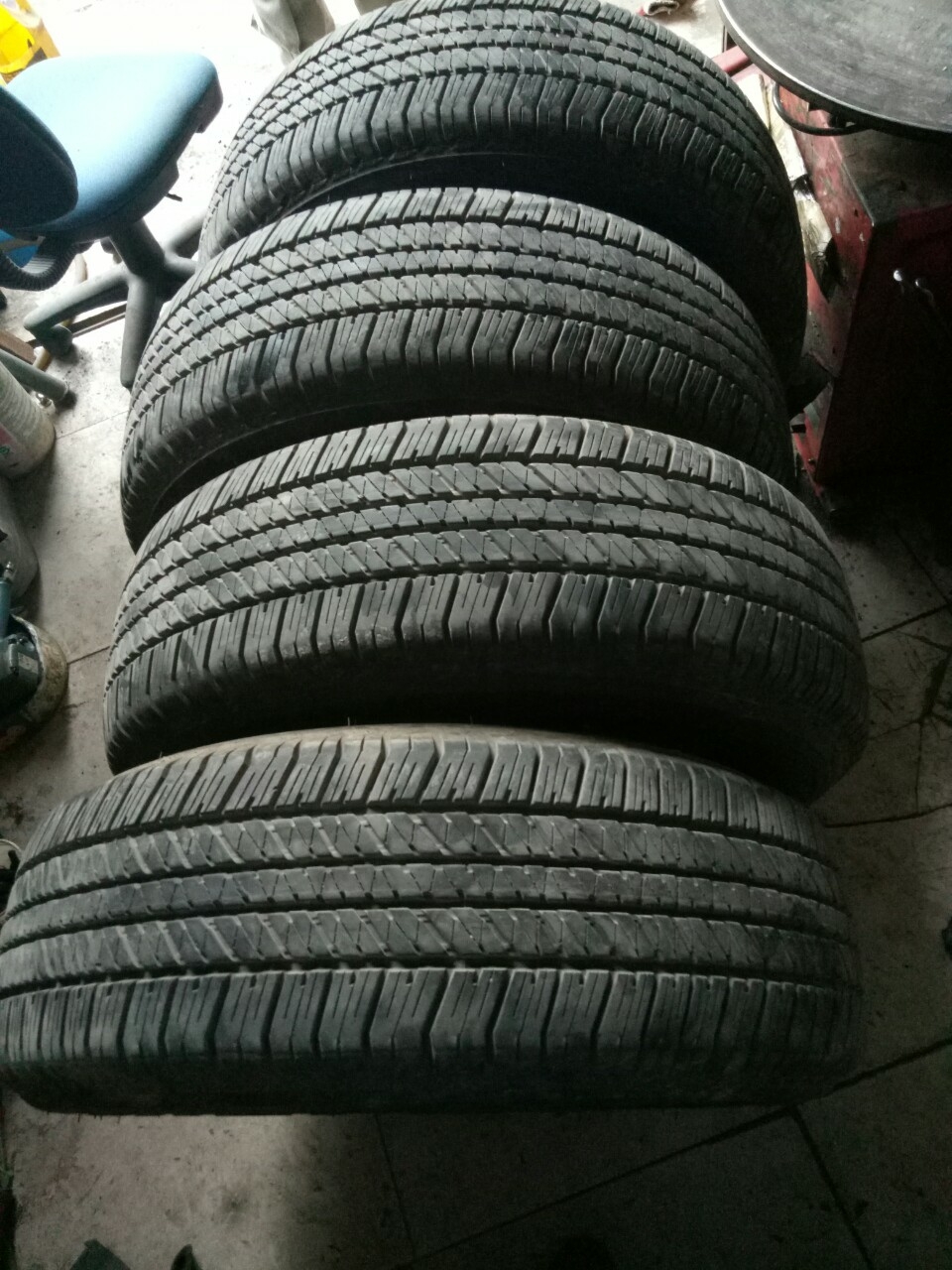 Lốp bridgestone 265/65r17 99,9% chưa vá, bảo hành như mới