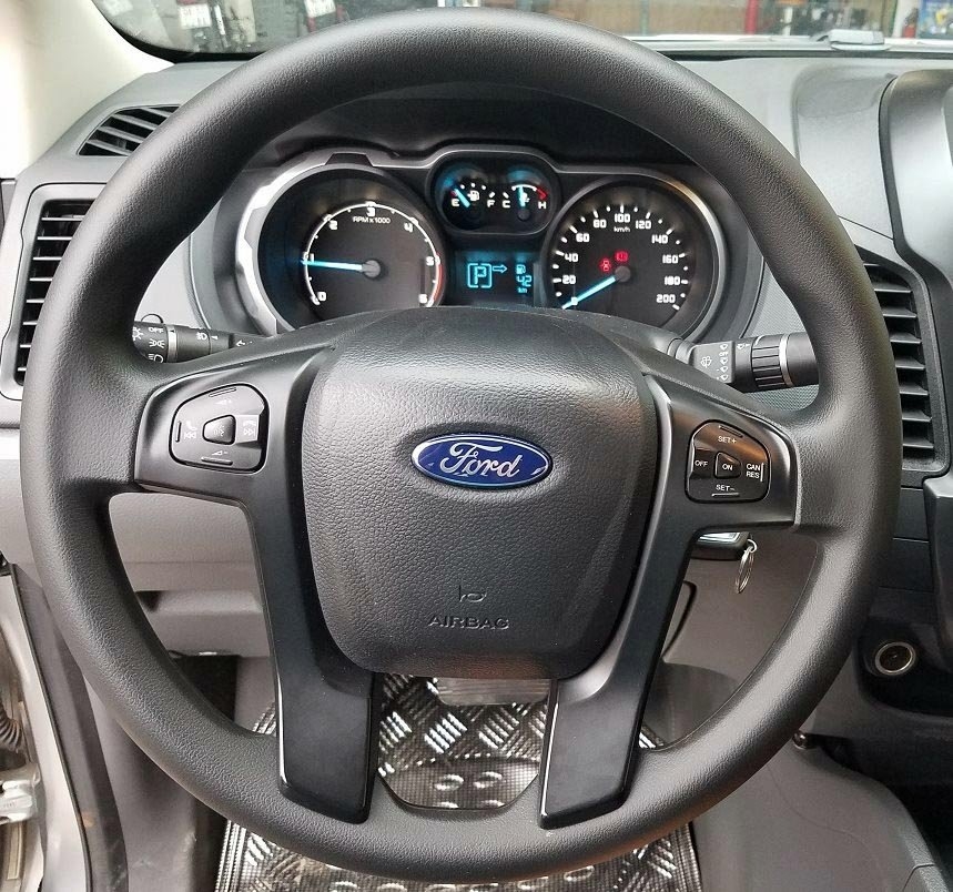 Cần bán nhanh Ford Ranger 2018