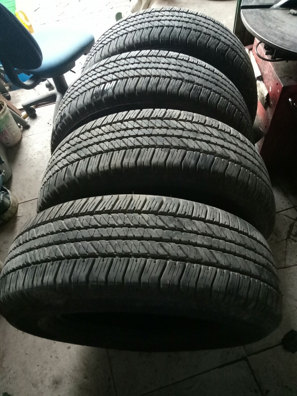 Lốp bridgestone 265/65r17 99,9% chưa vá, bảo hành như mới