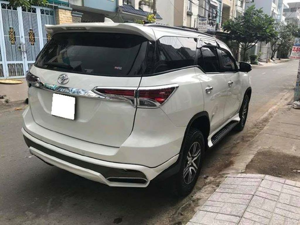 Bán Toyota Fortuner 2018