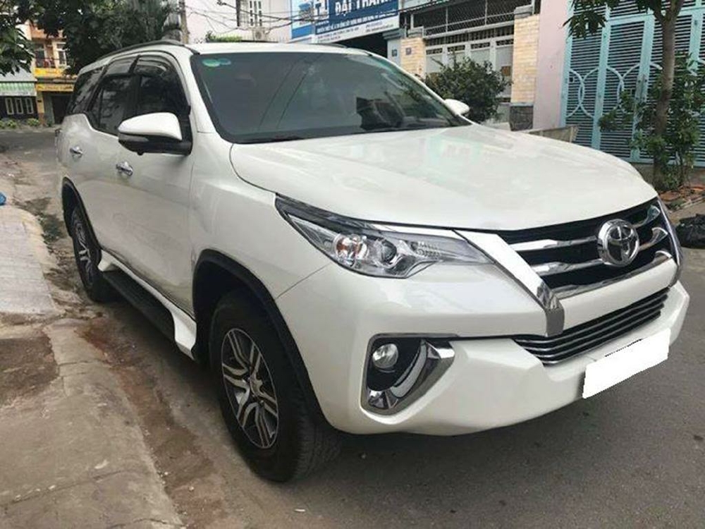 Bán Toyota Fortuner 2018