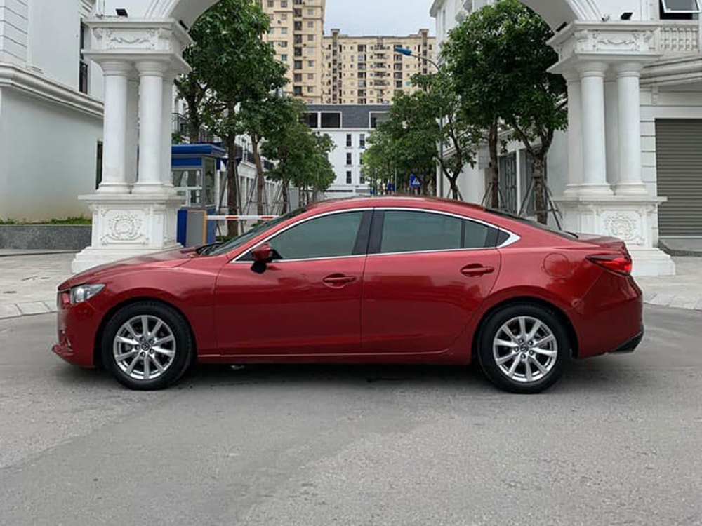 Bán Mazda 6 màu đỏ 2.0 tự động 2017 xe đi it giữ kỹ xem xe thích ngay.