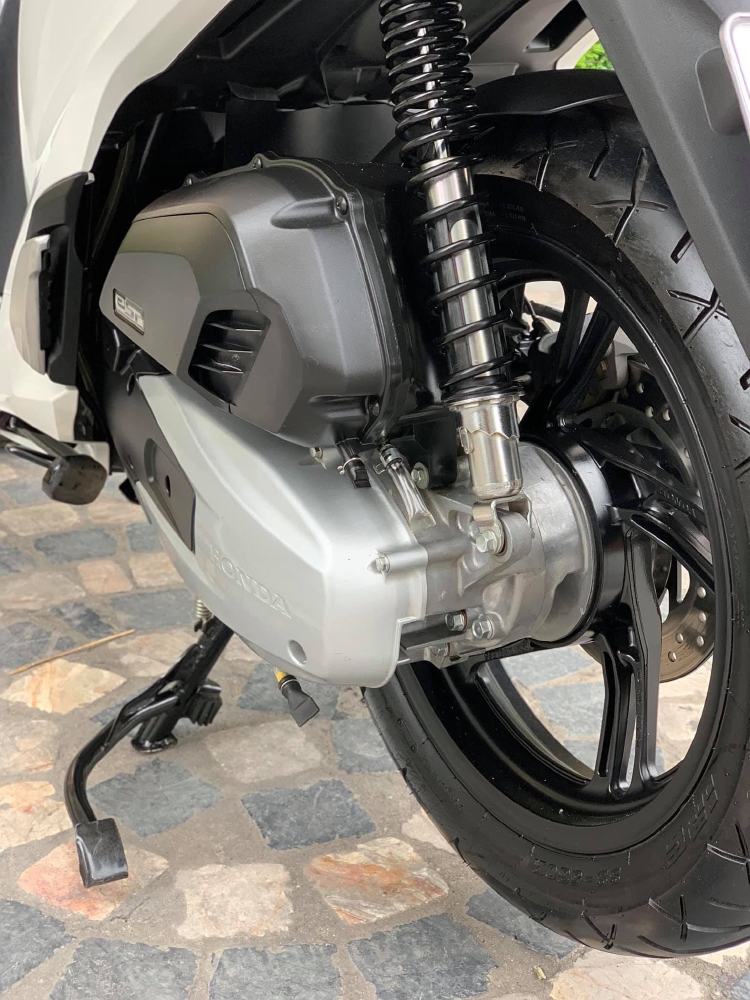 Cần bán SH Việt 150 ABS cuối 2018 màu Trắng cực chất