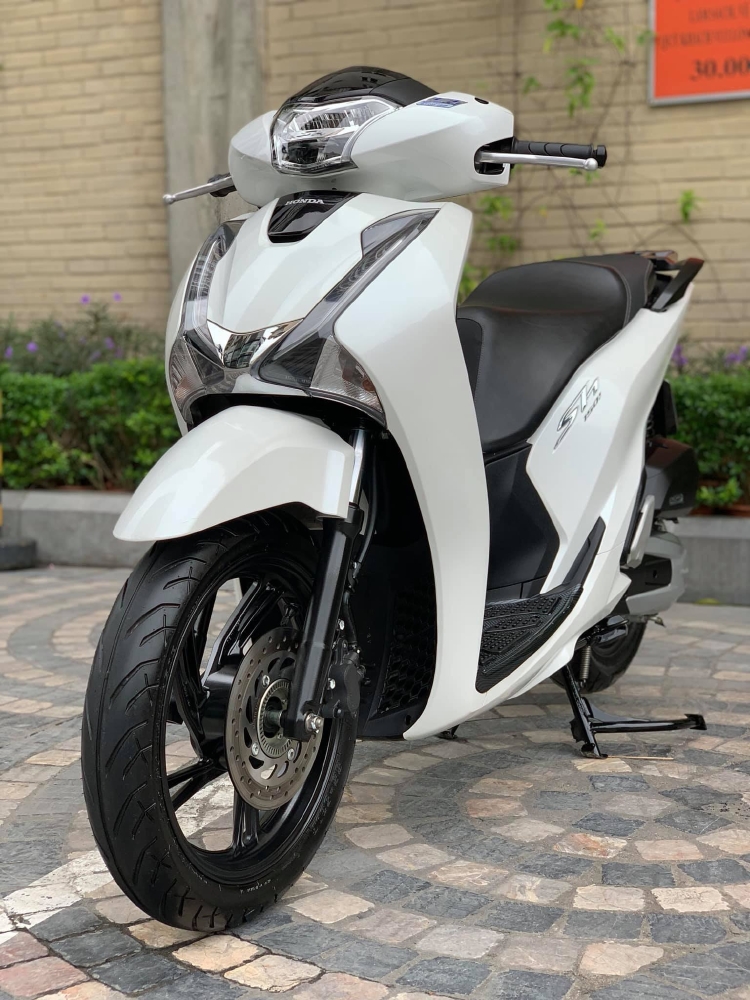 Cần bán SH Việt 150 ABS cuối 2018 màu Trắng cực chất
