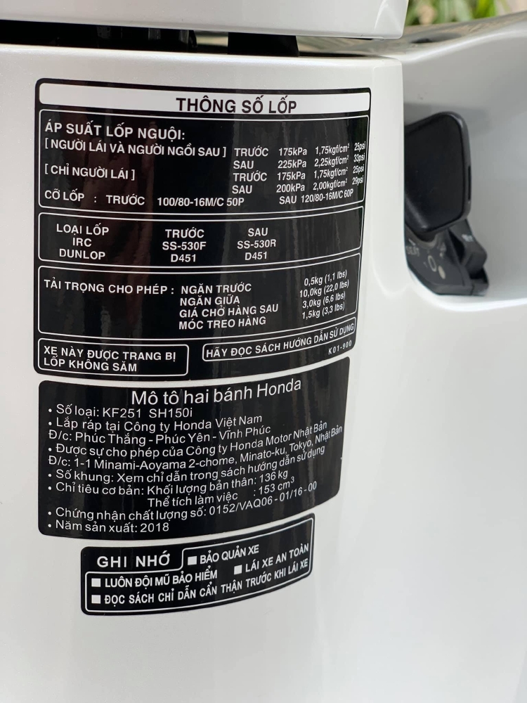 Cần bán SH Việt 150 ABS cuối 2018 màu Trắng cực chất