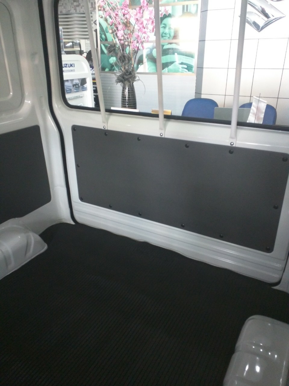 SUZUKI BLIND VAN 580KG, CHẠY GIỜ CẤM KHÔNG HẠ TẢI