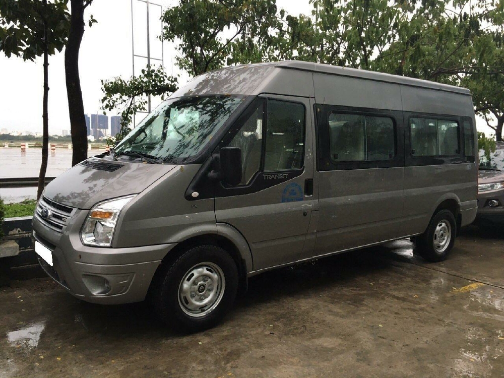 Gia đình cần bán xe Transit 2016
