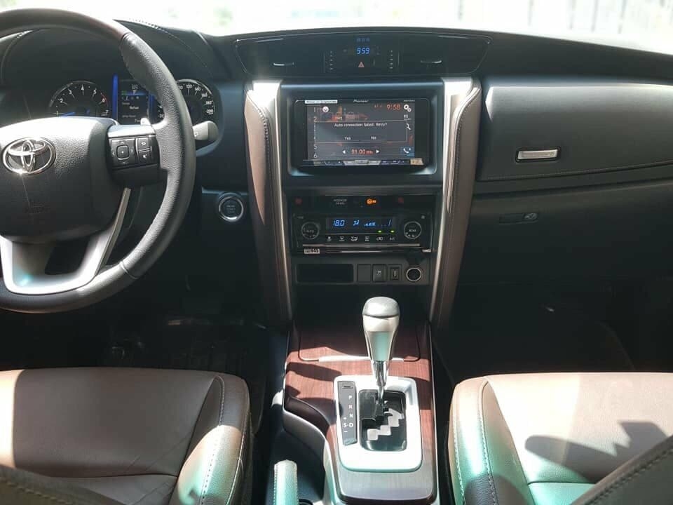 Bán nhanh em xe Toyota Fortuner 2018