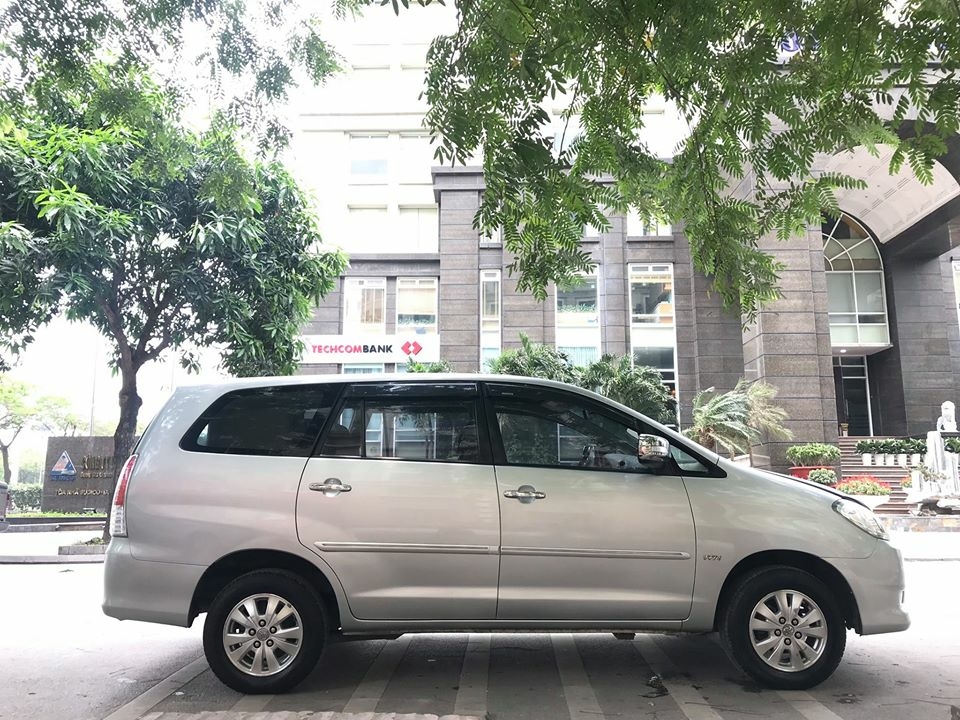 Bán Toyota  Innova V 2.0 đời 2009