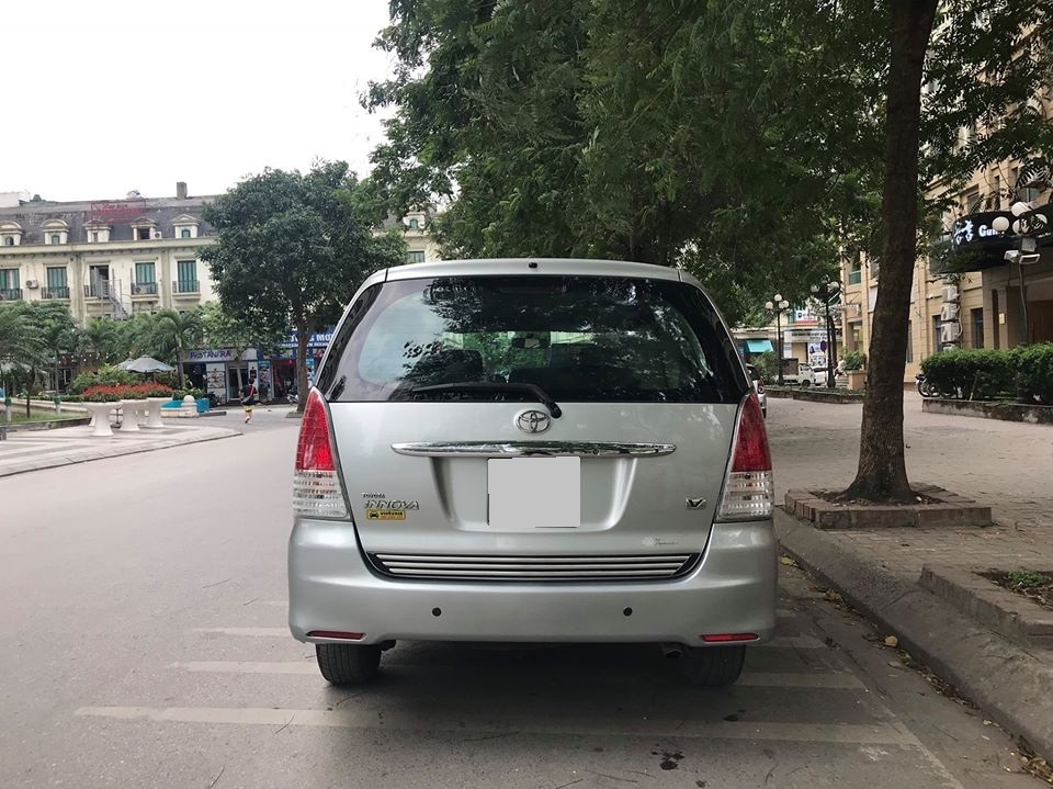 Bán Toyota  Innova V 2.0 đời 2009