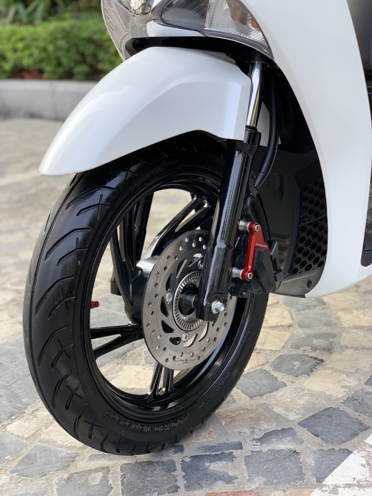 Cần bán Siêu phẩm SH Việt 150 ABS 2018 màu Trắng - Biển Vip