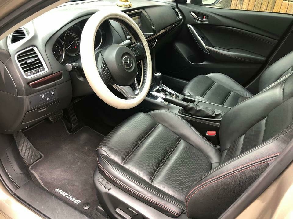 Gia đình cần bán xe Mazda 6