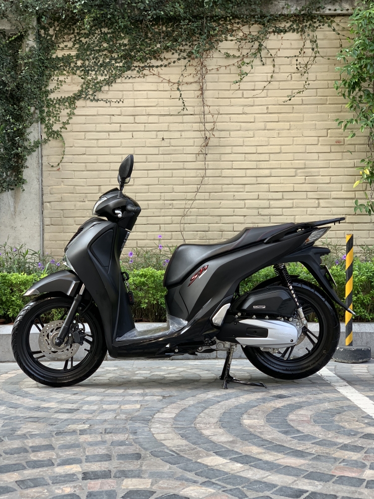 Cần bán SH Việt 150 ABS 2019 đen mờ cao cấp như mới
