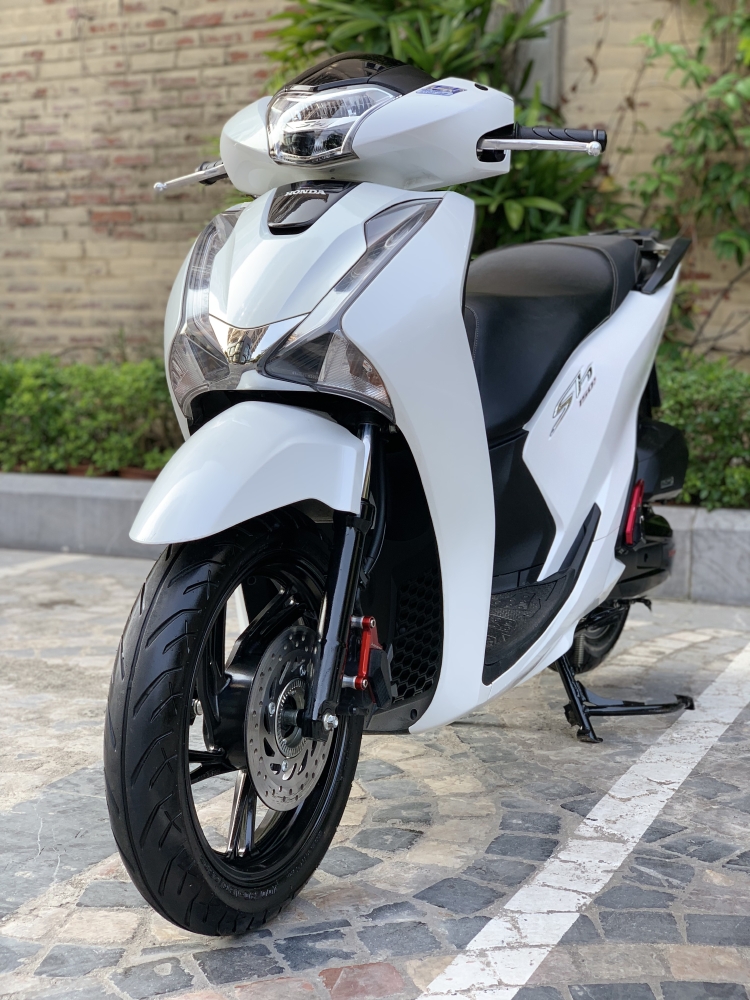 Cần bán Siêu phẩm SH Việt 150 ABS 2018 màu Trắng - Biển Vip